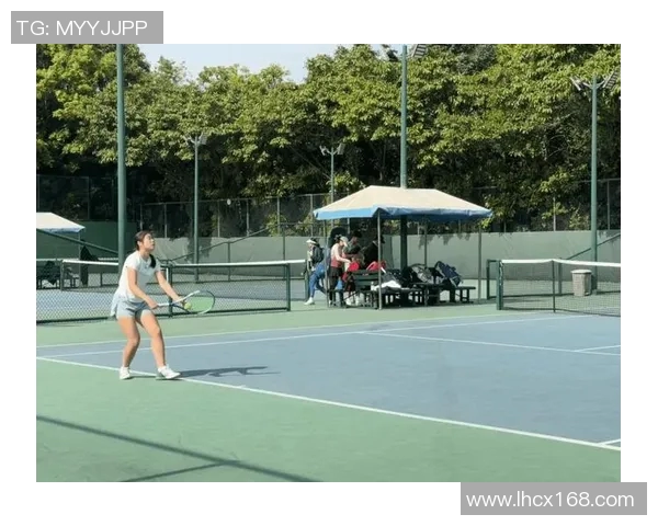 赛后分析：上海网球队与深圳网球队的战术对决与启示