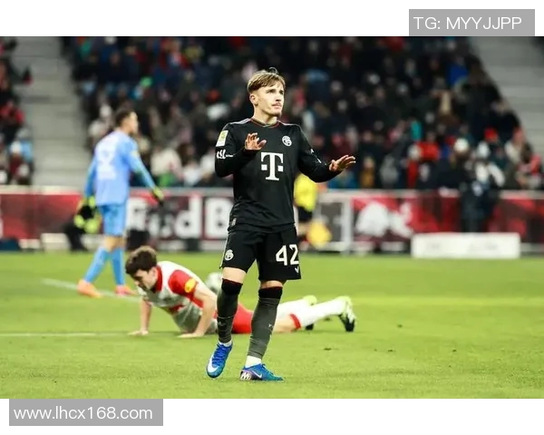 2014年拜仁慕尼黑对阵皇家马德里的经典对决回顾与分析