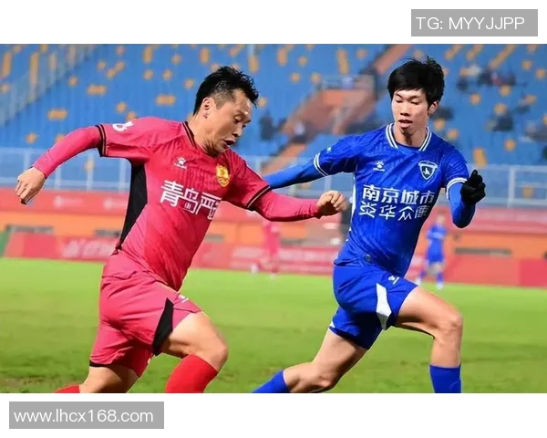 中甲联赛精彩对决梅州队迎战深圳队全力争胜展现足球魅力