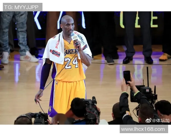 科比布莱恩特传奇生涯回顾与影响力分析：从篮球场到全球偶像的蜕变之路