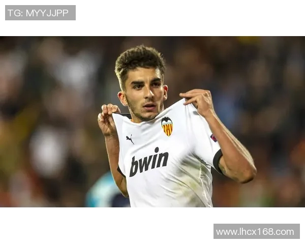 费兰托雷斯的崛起之路：从青训天才到世界足球舞台的闪耀明星